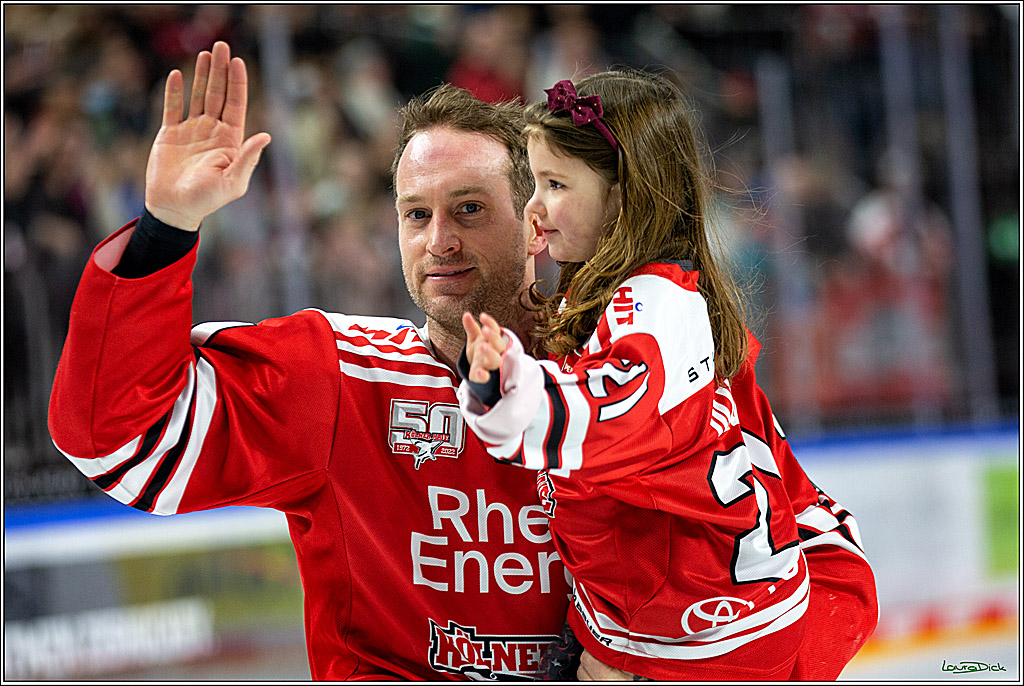 PENNY DEL; Koelner Haie- Straubing Tigers; Koeln, 28.12.2022